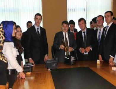 AK Partili Gençler Ankara Ziyaretlerini Tamamladı