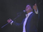 Bakan Yıldırım, Konserde Türkü Söyledi