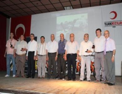 Akhisar’da, Dünya Kan Bağışçıları Günü Kutlamaları