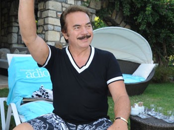 Orhan Gencebay’ın Adı Kemer’de Ölümsüzleşecek