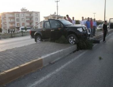 Akhisar'da Trafik Kazası: 4 Yaralı