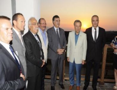 Kuşadası’nda 5 Yıldızlı İmza