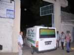 Mahkukların Cenazeleri Adana Adli Tıp Morguna Götürülmek Üzere Cezaevinden Çıkarıldı