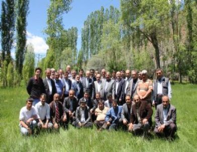 Ak Parti İl Başkanı Kılıç, Oltu'da Teşkilat Mensupları İle Biraraya Geldi