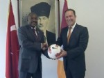ALİ SAMİ YEN - Burundi Cumhurbaşkanı Nkurunziza'dan Galatasaray'a Ziyaret