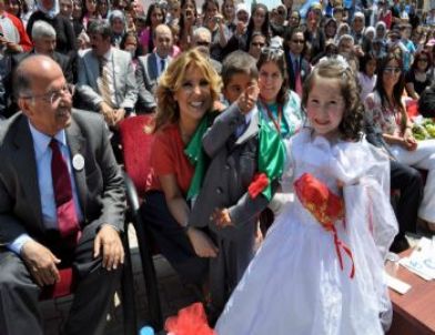 Gülben Ergen Anaokulu Açtı