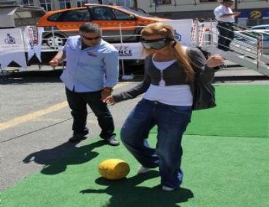 İçmeden Sarhoş Oldular