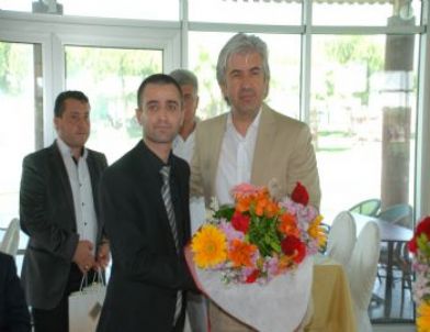 İrak Ticaret Ataşesi Nadhim Hassan Abbass Akhisar'da