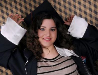 1 Aydır Kayıp Olan Kızını Her Yerde Arıyor