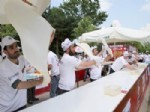 YAŞAR ALPTEKIN - Bursa'da 2 Bin 23 Metrelik Kol Böreği İle Rekor Denemesi