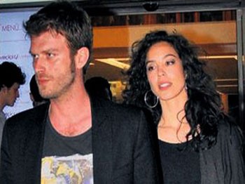 Suskunları Oynadılar