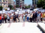 FIKRET AKOVA - Burhaniyeli Kadınlar, Kadın Cinayetlerini Protesto Etti.