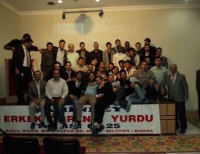 İhlas Öğrenci Yurdu’nda Mezuniyet Coşkusu
