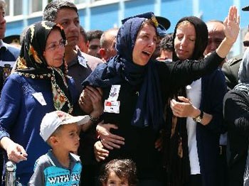 D.Bakır'da şehit olan iki askerimiz son yolculuğuna uğurlandı