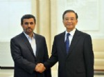 WEN JIABAO - Ahmedinejad, Çin Başbakanı Wen İle Görüştü
