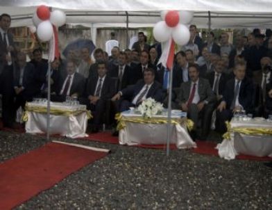 Bakan Şahin, Öğrenci Yurdunun Temelini Attı