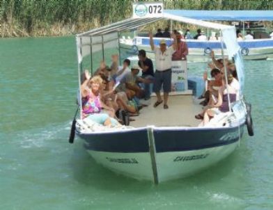 Çevreci Tekne İlk Yolcularını Kanalda Taşıdı