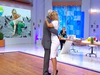 Saba Tümer, Eşref Kolçak ile Canlı Yayında Tango Yaptı