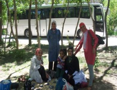 Konteyner Kentteki Bayanlar Erciş Balık Bendi Gezisi