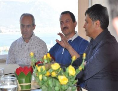 Mehmet Atalay:'' Basının Merkezden Mi Yerelden Mi İdaresi İçin Çalışma Yapmadık''