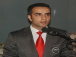 BURAK UZ - Öğrenci konseyi başkanının sözleri salonda buz gibi hava estirdi