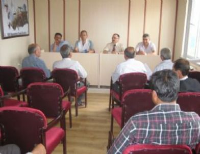 Çatak Programı Akhisarlı Köylülere Anlatıldı