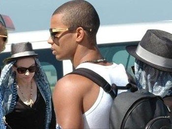 Madonna İstanbul'dan Böyle Ayrıldı