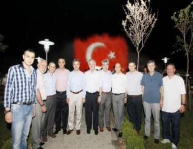 Aygün'den Kent Meydanı'na Övgü