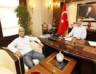 CHP'li Vekilden Başkan Köşker'e Nezaket Ziyareti