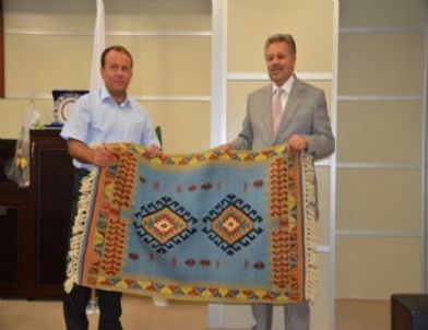 Karaman Valisinden Mut İlçesine Veda Ziyareti