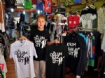 YOUTUBE - ‘Oğlum Bak Git’ T-Shirtleri Yok Satıyor