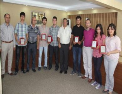 Kırşehir TSO LYS’de İlk 1000’e Giren Öğrenciler Ödüllendirdi