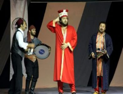 Eskişehir'de 'Orta Oyunu' İle Eğlenceli Ramazan