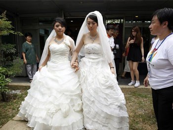 Tayvan'da ilk eşcinsel budist evliliği gerçekleşti