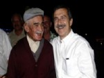 BEYTULLAH ASIL - Tepebaşı Belediye Başkanı Ahmet Ataç Muttalıp Sakinleri İle İftar'da Bir Araya Geldi