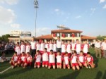 AKKONAK - Denizli’de Bin Sporcuya Forma ve Eşofmandan Dağıtıldı
