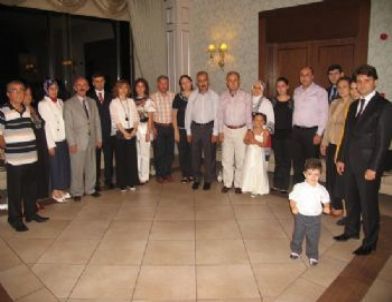 Vali Mustafa Büyük İlçe Kaymakamları İle İftarda Bir Araya Geldi