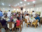 KIMSE YOK MU DERNEĞI - Kimse Yok Mu Derneği Kadirli’de 500 Kişiye İftar Verdi