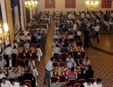 Sivaslı Bürokrat ve İşadamaları İftarda Buluştu