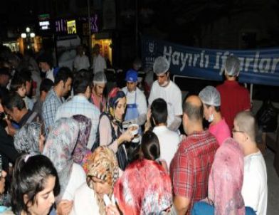 10 Bin Kişi Aşure Geleneğinde Buluştu