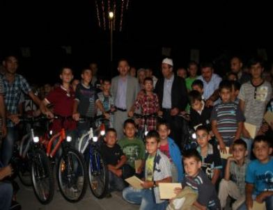 Beyşehir’de Camide Namaza Ödül