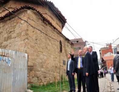 Mamak Belediyesi’nin Kosova’daki İftar Çadırı Büyük İlgi Görüyor