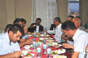 Muş Belediyesi'nden İftar Yemeği