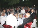 VALILER KARARNAMESI - Yimpaş Holding İftar Yemeği Verdi