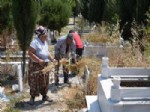 SARıKÖY - Gönen'de Mezarlıkar Tertemiz