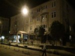 Güroymak'ta Hükümet Konağına Saldırı: 1 Polis Yaralandı