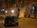 GAZ BOMBASI - İzinsiz Gösterilere Polis Müdahale Etti