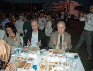 Ak Parti’den Tekirdağ’da 5 Bin Kişilik İftar