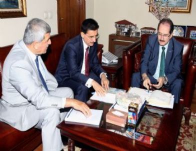 Başkan Karaosmanoğlu Ankara’da Önemli Temaslarda Bulundu