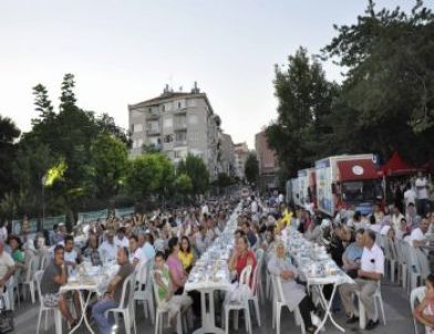 GOP Gönül Sofralarını Bu Kez Kırklareli’nde Kurdu